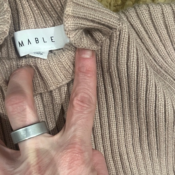 Ribbed pinkish Cream Sweater - Picture 4 of 5